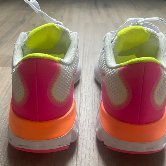 Nike Renew Run Platinum Tint White - Picture 3 of 7